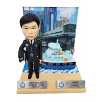 CP01 香港陶偶設計公司｜度身訂造Figurine，香港禮物訂製，人像公仔、人形公仔、Q版公仔、畢業公仔、榮休禮物、退休禮物、Farewell 禮物、移民禮物、水晶打印