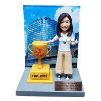 CP11 香港陶偶設計公司｜度身訂造Figurine，香港禮物訂製，人像公仔、人形公仔、Q版公仔、畢業公仔、榮休禮物、退休禮物、Farewell 禮物、移民禮物、水晶打印