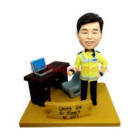 FM18 您的心意和我的手工. 度身訂造Q版人像公仔、真人版人像公仔、消防公仔 畢業、升職榮休